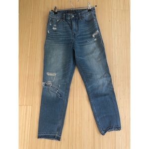 Abercrombie & Fitch High Rise Girlfriend Jeans